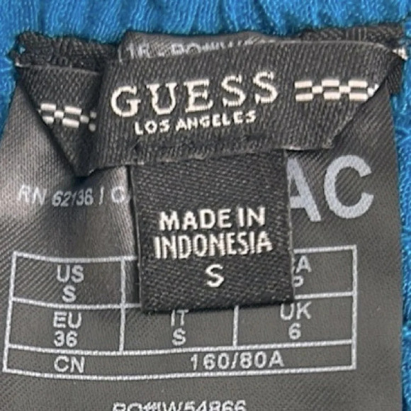 Guess New Women’s Small Bayside Teal Smocked Tube Top - Picture 3 of 6